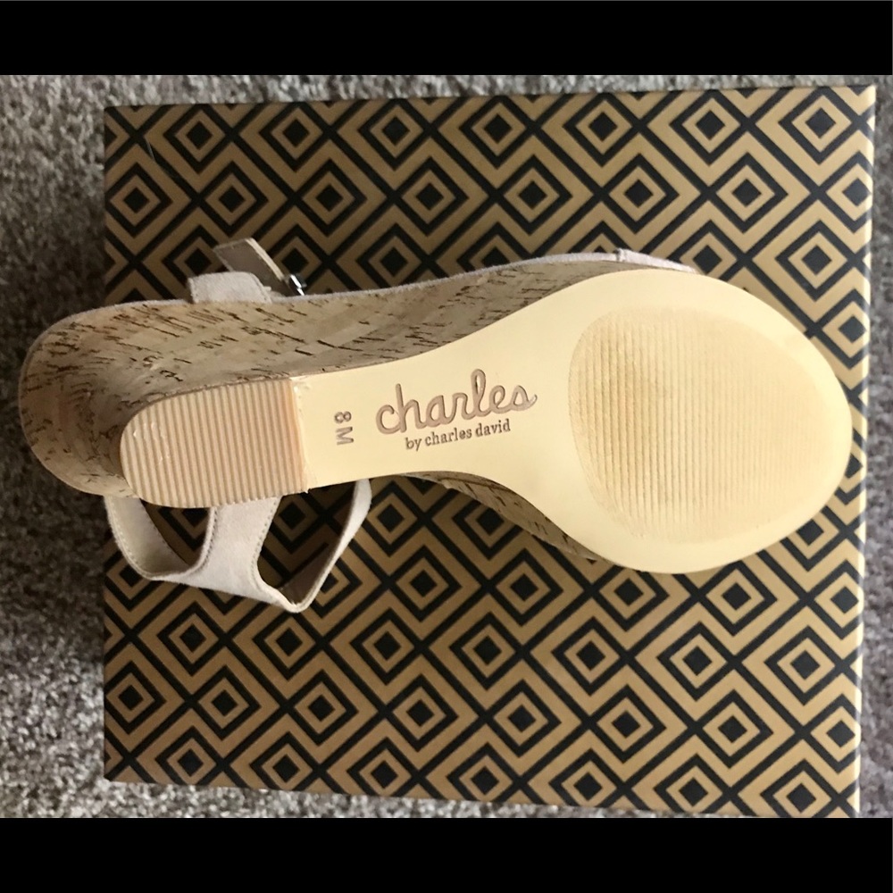 👡 NEW Charles David Wedges 👡 - Picture 4 of 4